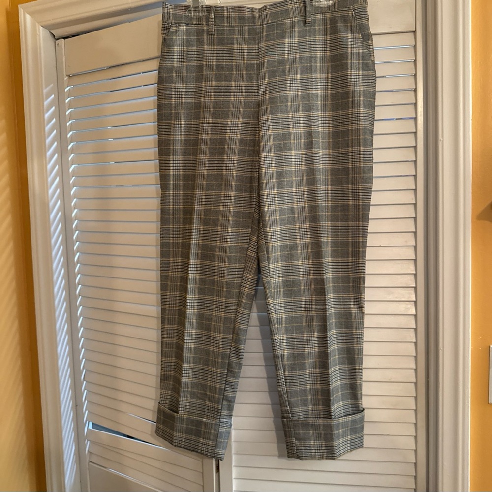Women's Gray Plaid Straight Leg Pants with cuffs